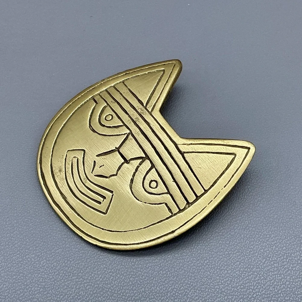 LAM Brooch Museum Pre Columbian Cat Brass Gold Tone Pin 1.5 Inch Womens